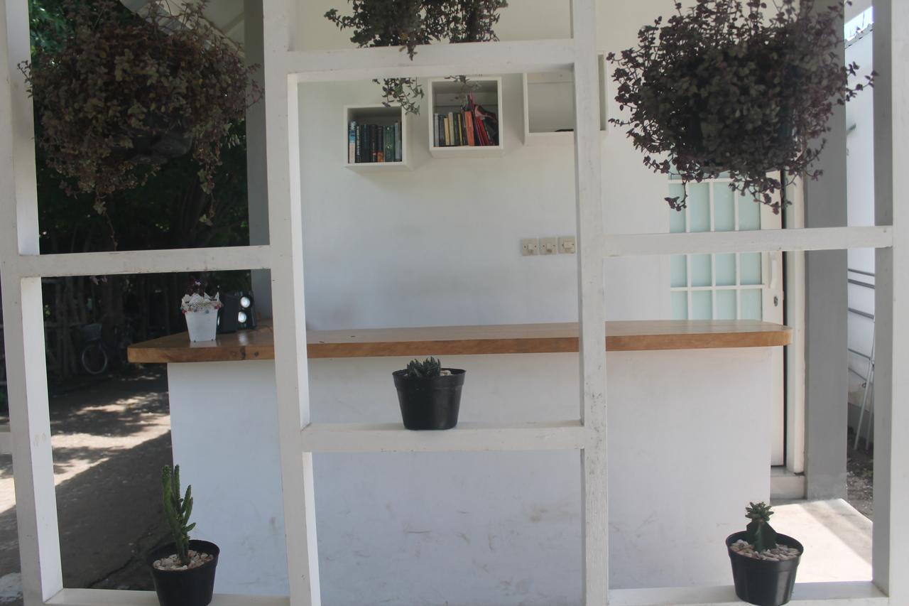 Hotel Casa Blanca Gili Air Extérieur photo