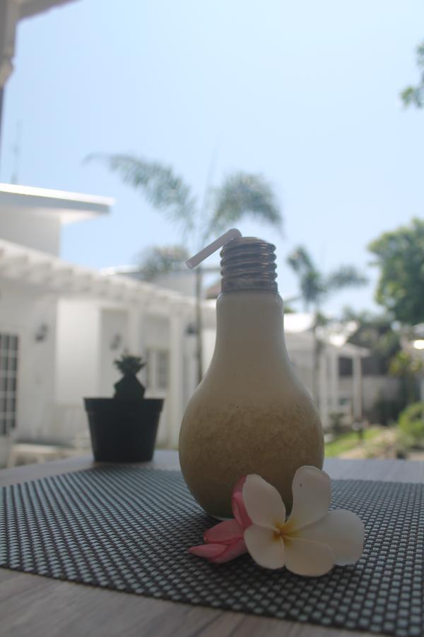 Hotel Casa Blanca Gili Air Extérieur photo
